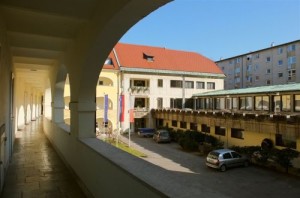 120320 - Teoloska fakulteta - mala